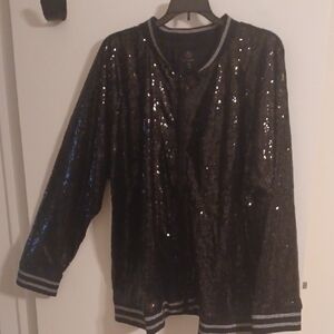 Isaac Mizrahi Live! Black Tee with Pink Flower Logo